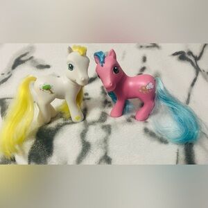 2002/2004 MLP G3 - Breezie and Sweet Breeze 4.5” Pony Figurines by Hasbro